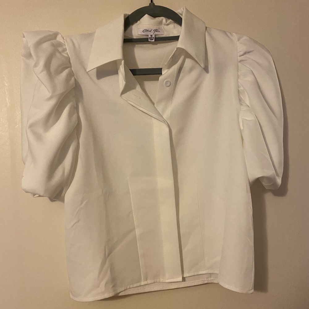 White puff sleeve top